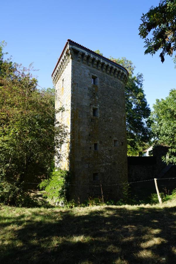 Bocage Belle Histoire Bed and Breakfast Moutiers-Sous-Chantemerle Exteriör bild